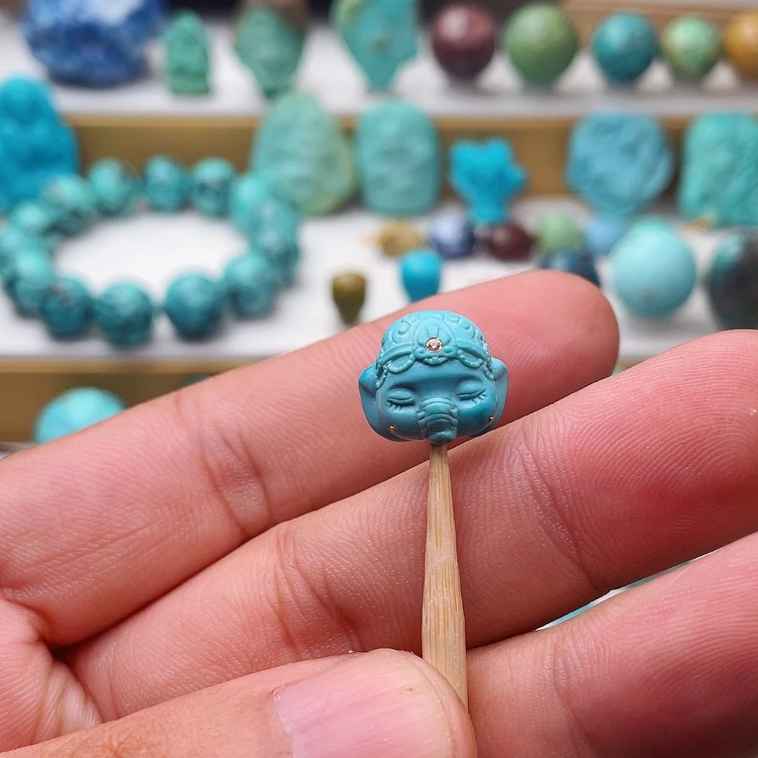 绿松石未镶嵌原矿