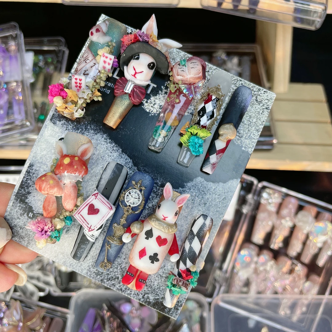 钢镚—姚奈儿纯手工定制晕染手工雕刻美甲万元同款穿戴甲