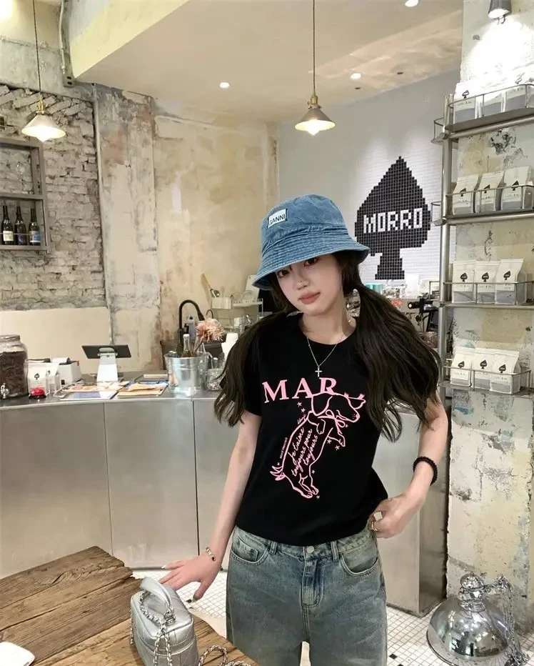 风格衣服多色可选上衣春季新款圆领短袖T恤吸汗棉质修身款卫衣