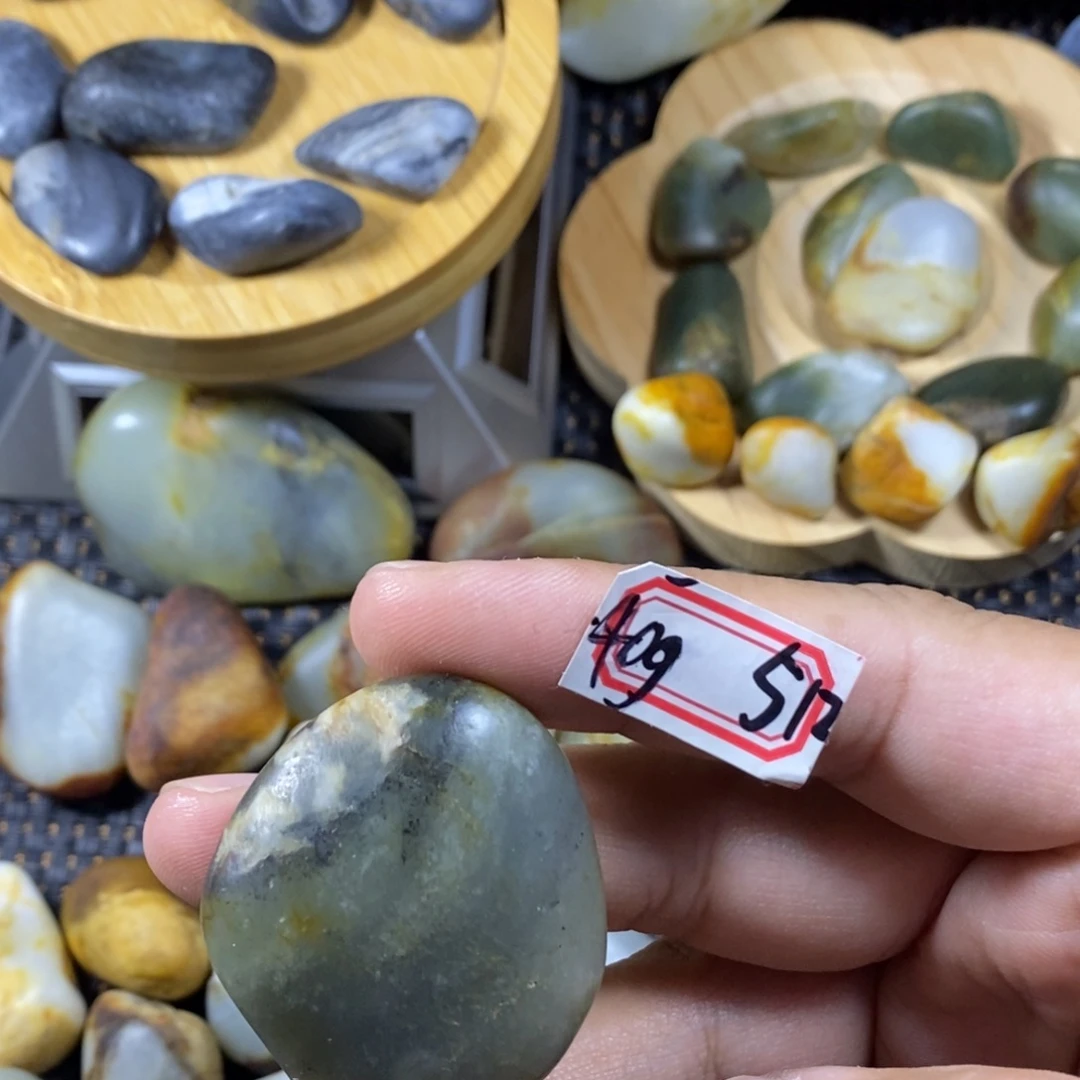 和田玉（糖玉）未镶嵌挂件