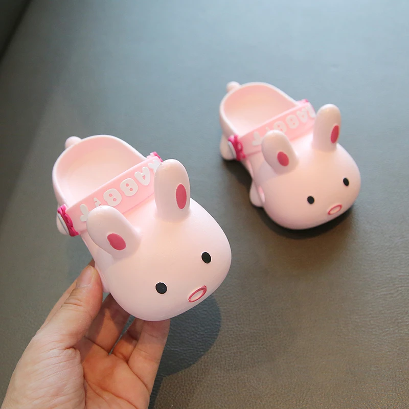 儿童拖鞋夏女童可爱公主宝宝兔子洞洞鞋室内防滑亲子包头外穿凉拖