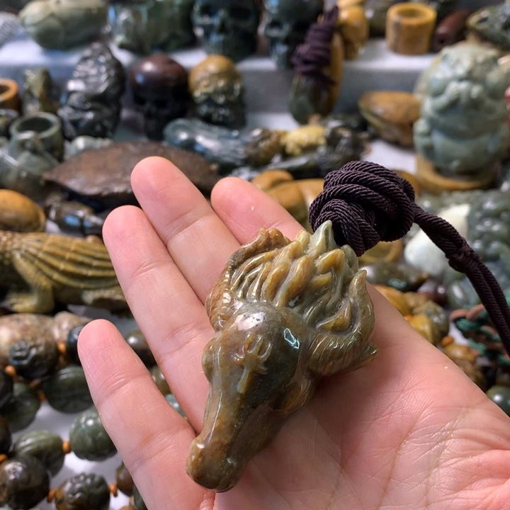 未镶嵌岫岩河磨玉（透闪石质玉）笔搁