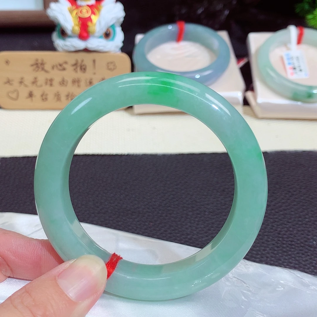 翡翠未镶嵌手镯1272