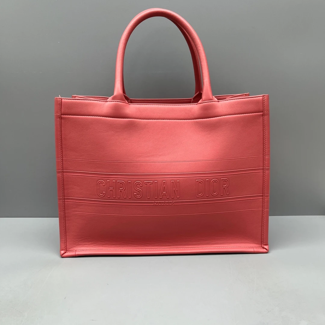 95新 DIOR/迪奥 全皮压花中号托特包 尺寸36*26 SV14123