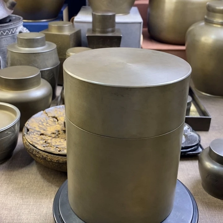 ¥***秋噢噢噢噢哈哈哈哈啦吧锡罐