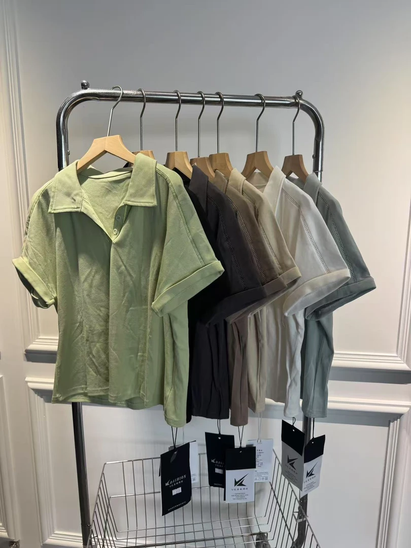 新款时尚百搭T恤 YT7433