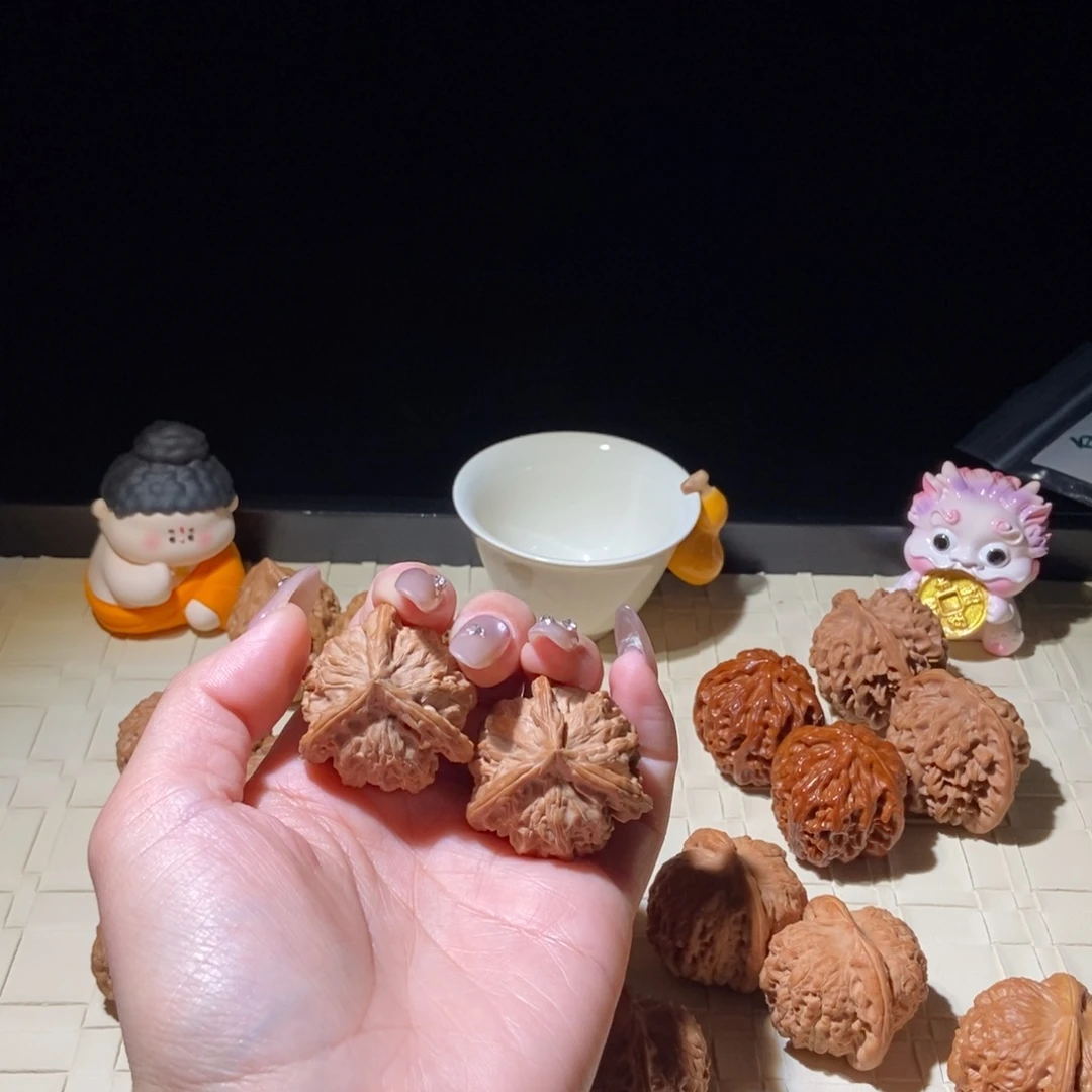文玩核桃吊坠盘山36