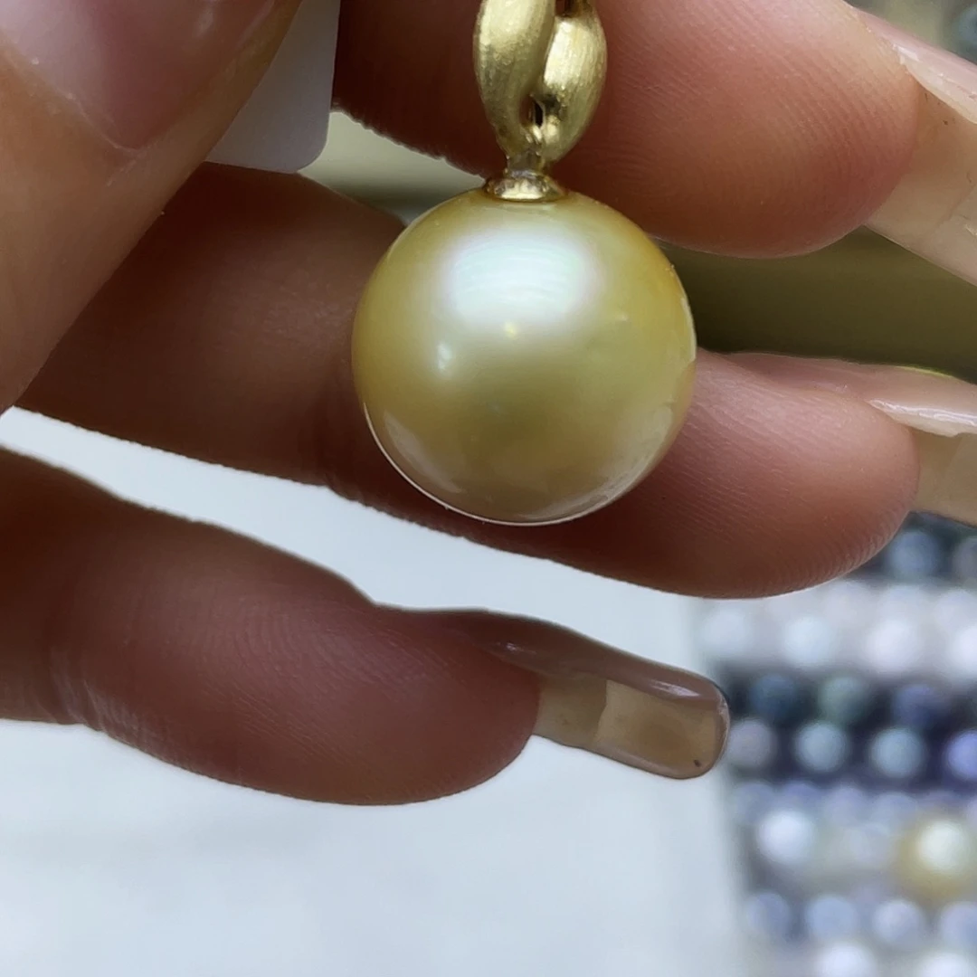 海水珍珠18K金镶嵌颈饰