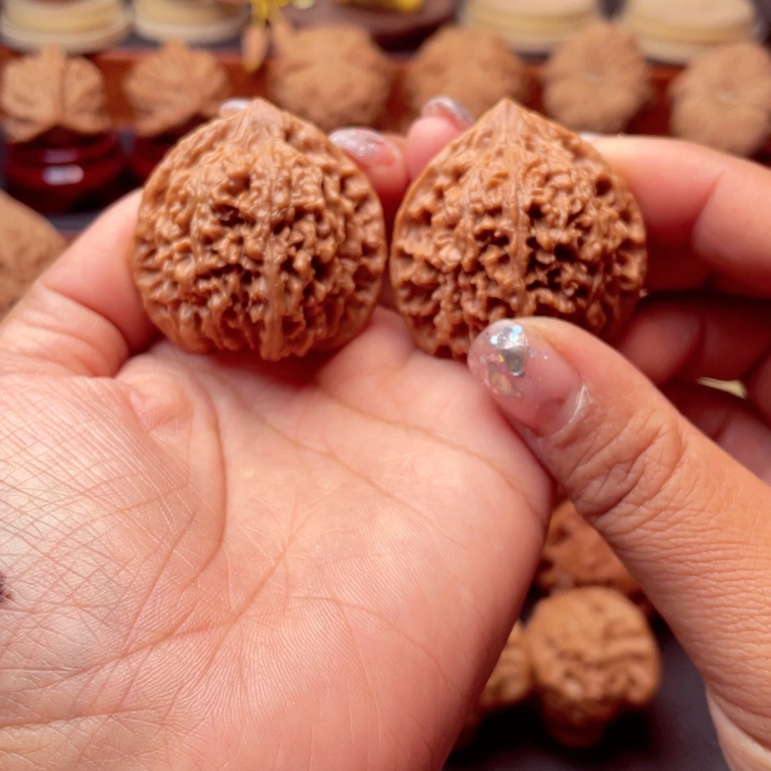 文玩核桃把件满天星38+