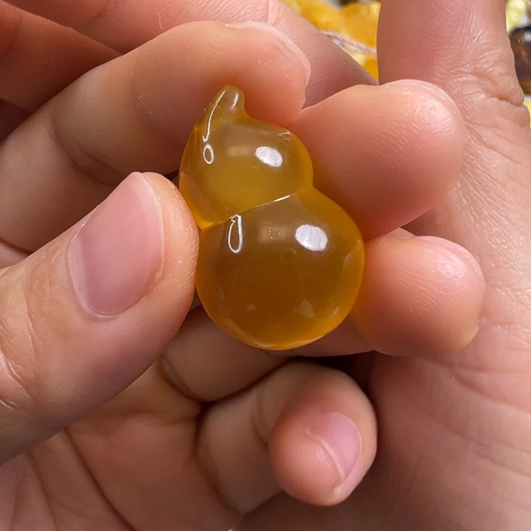 未镶嵌琥珀裸石琥珀