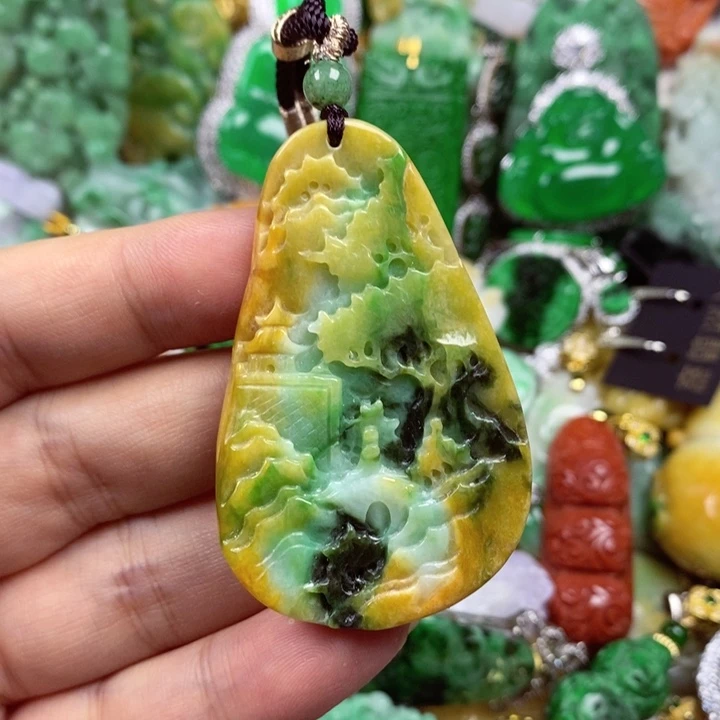 翡翠未镶嵌吊坠(赠链)