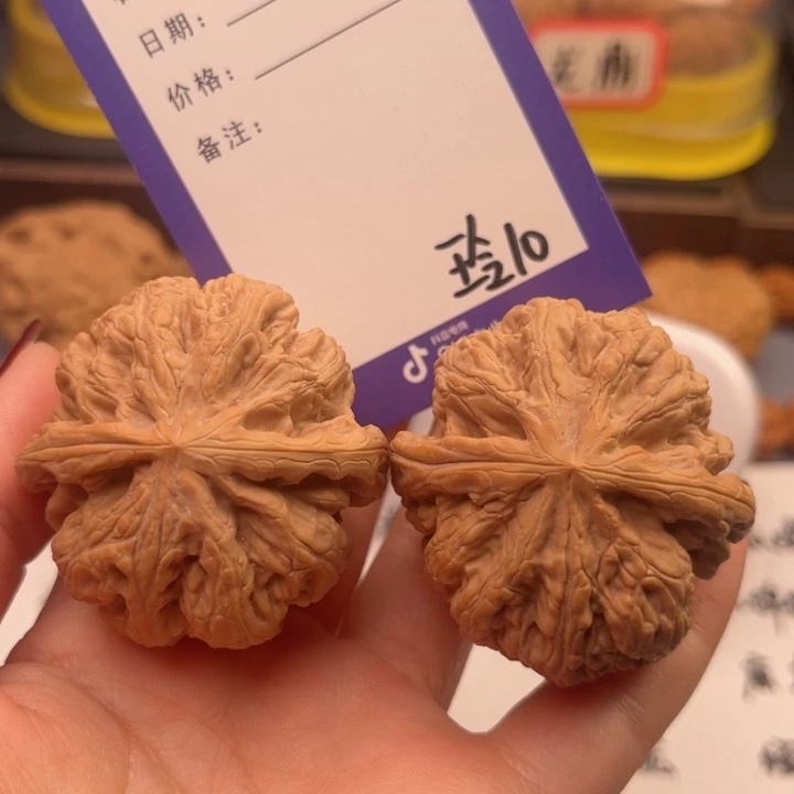 文玩核桃吊坠春***来文玩核桃把件10