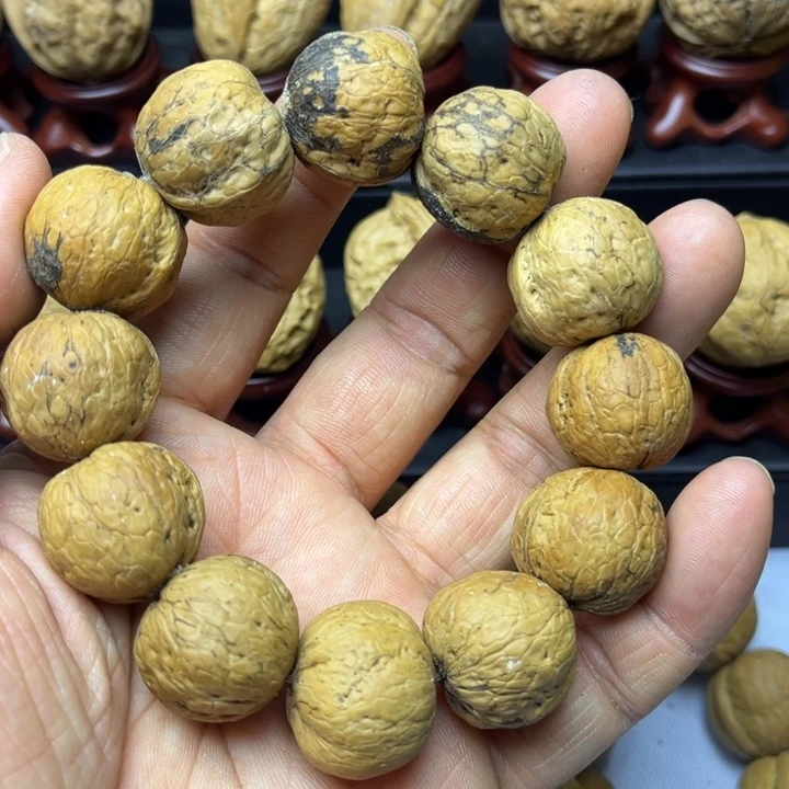 手串文玩核桃QQ 糖十棵送两颗