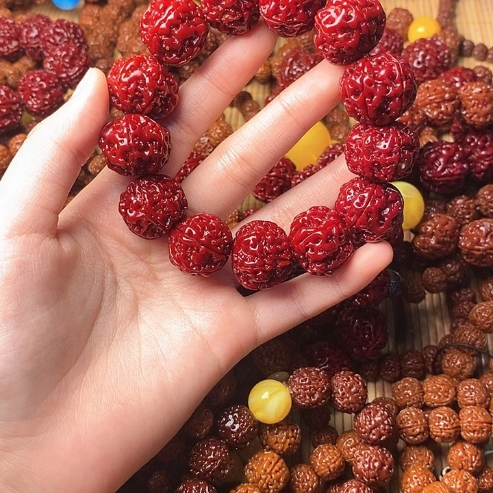 吊坠金刚菩提诗***亮