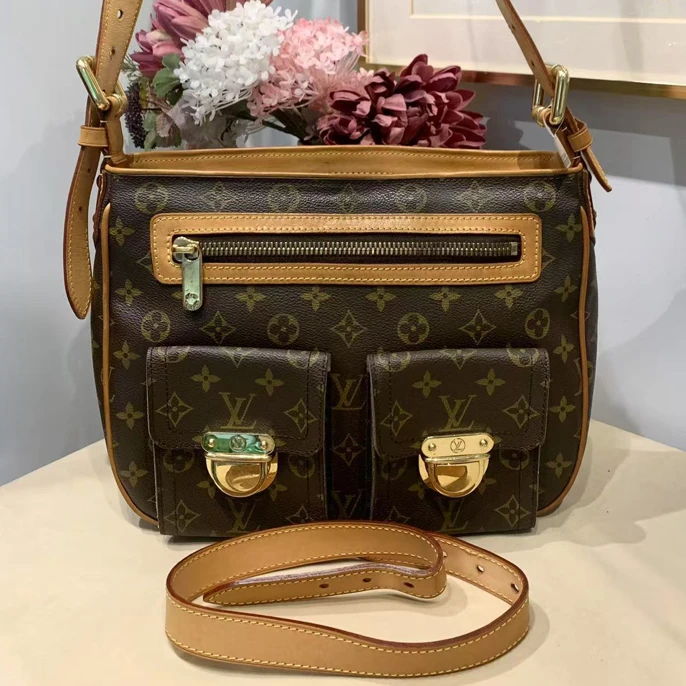 95新 LouisVuitton/路易威登 老花曼哈顿系列塞纳河斜挎包 双肩带