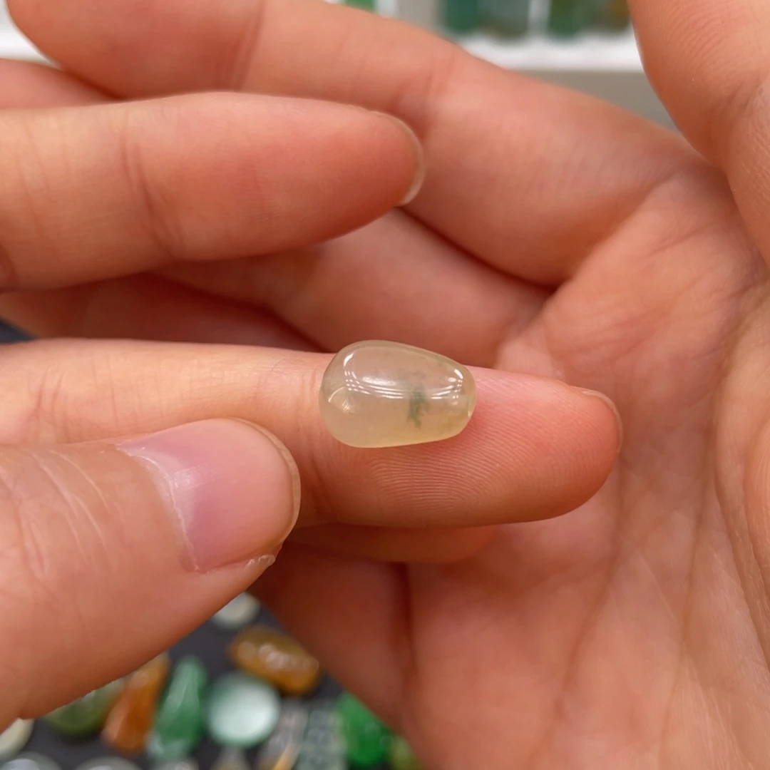 翡翠裸石缅甸翡翠天然翡翠