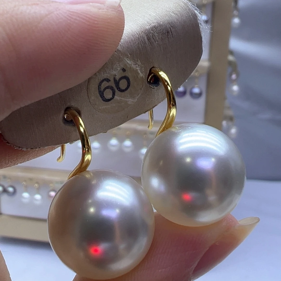 18K金镶嵌淡水珍珠耳饰