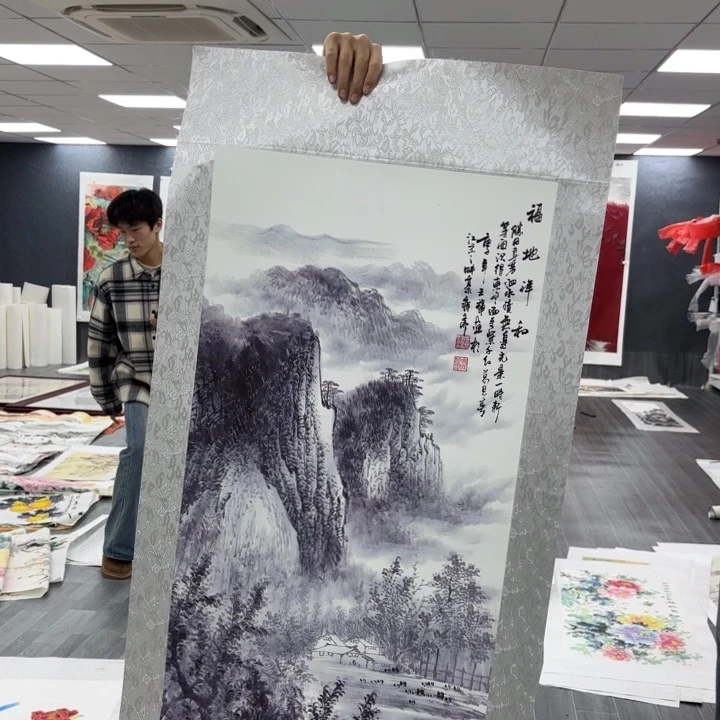 字画等多种形式的艺术作品和