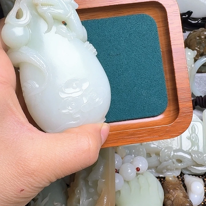 文***熙瓷片新号开播瓷盘一件