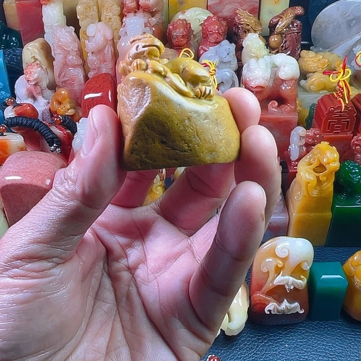 寿山石幸*心完好无损，福利价！