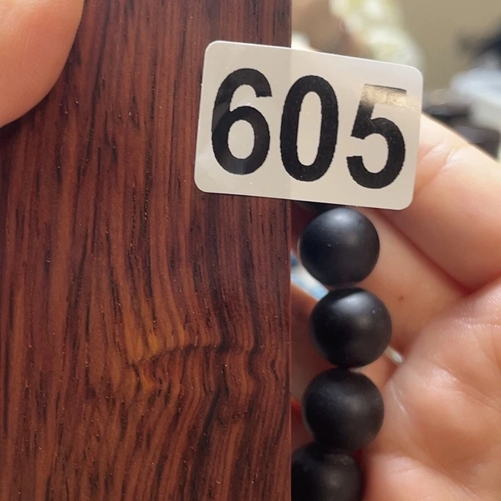 微凹黄檀（南美大红酸枝）