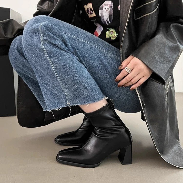 高跟瘦瘦靴女小仙女2025年新款软皮粗跟烟筒靴网红时尚切尔西短靴
