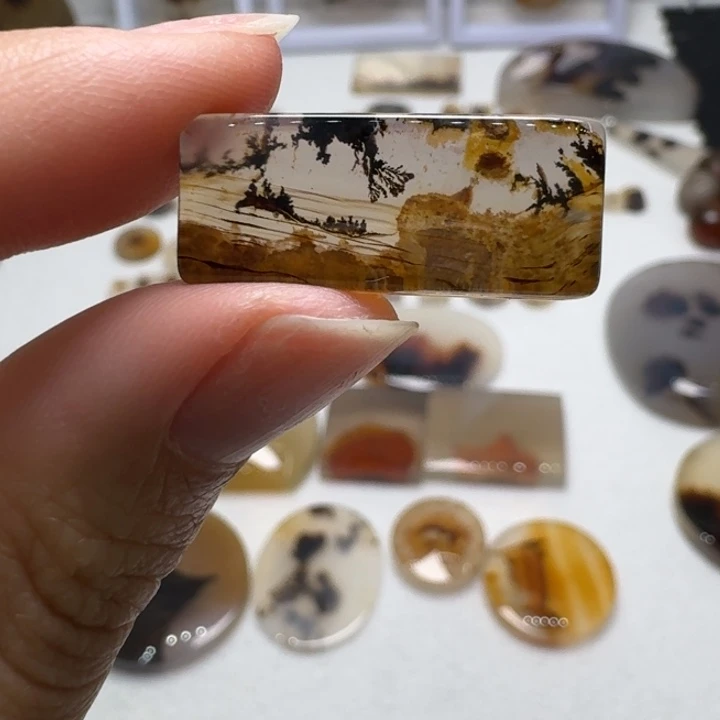 玛瑙/玉髓未镶嵌珠宝奇石