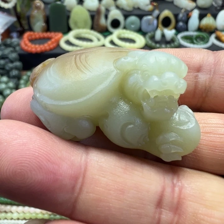 和田玉未镶嵌吊坠(不含链)