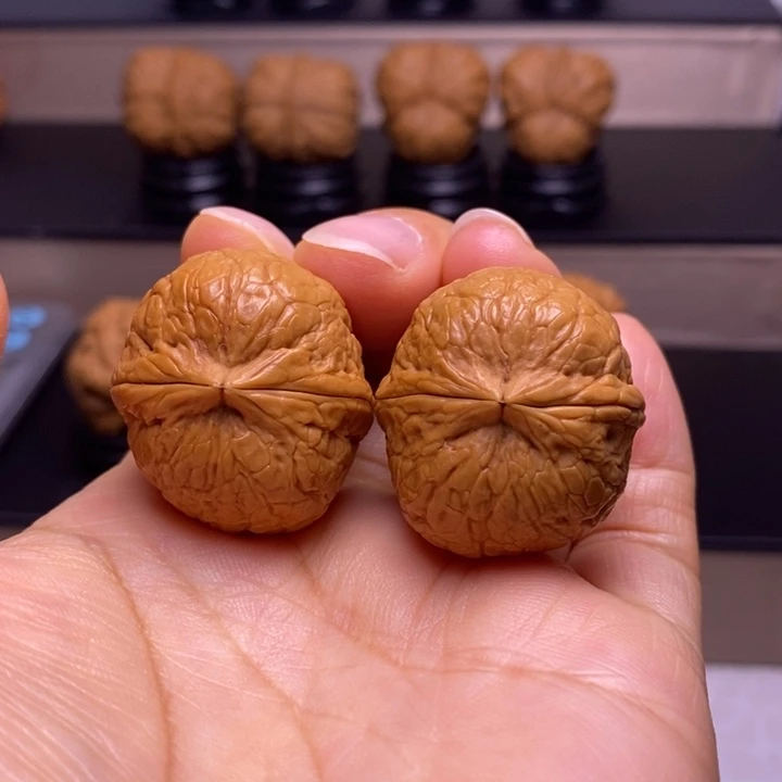 把件文玩核桃蛇皮球15