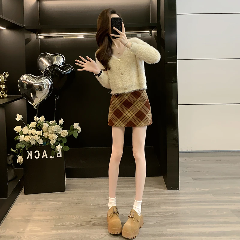 一整套穿搭小香风V领针织开衫毛衣短外套复古格纹半身裙a字短裙子