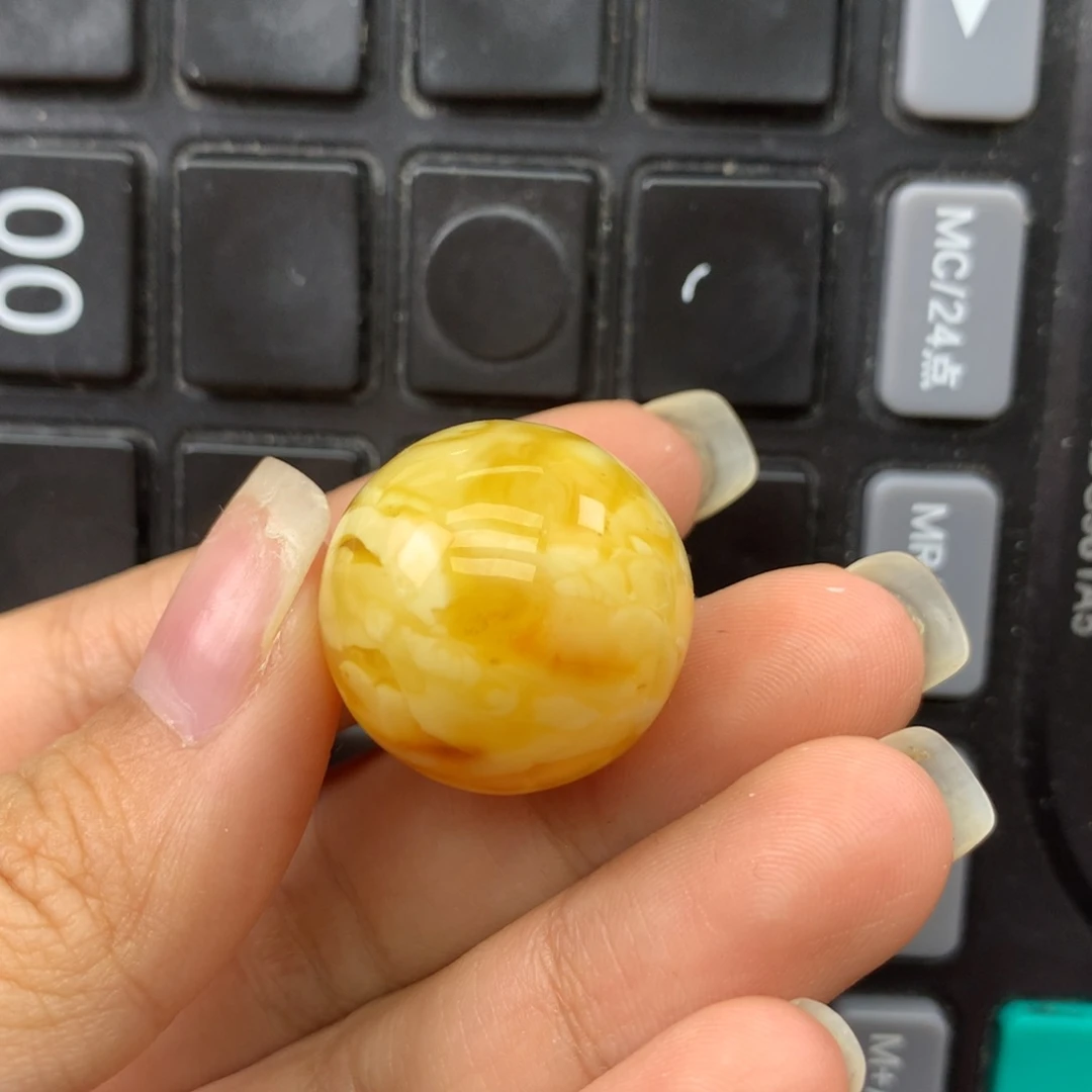 聊***聊琥珀未镶嵌珠宝奇石