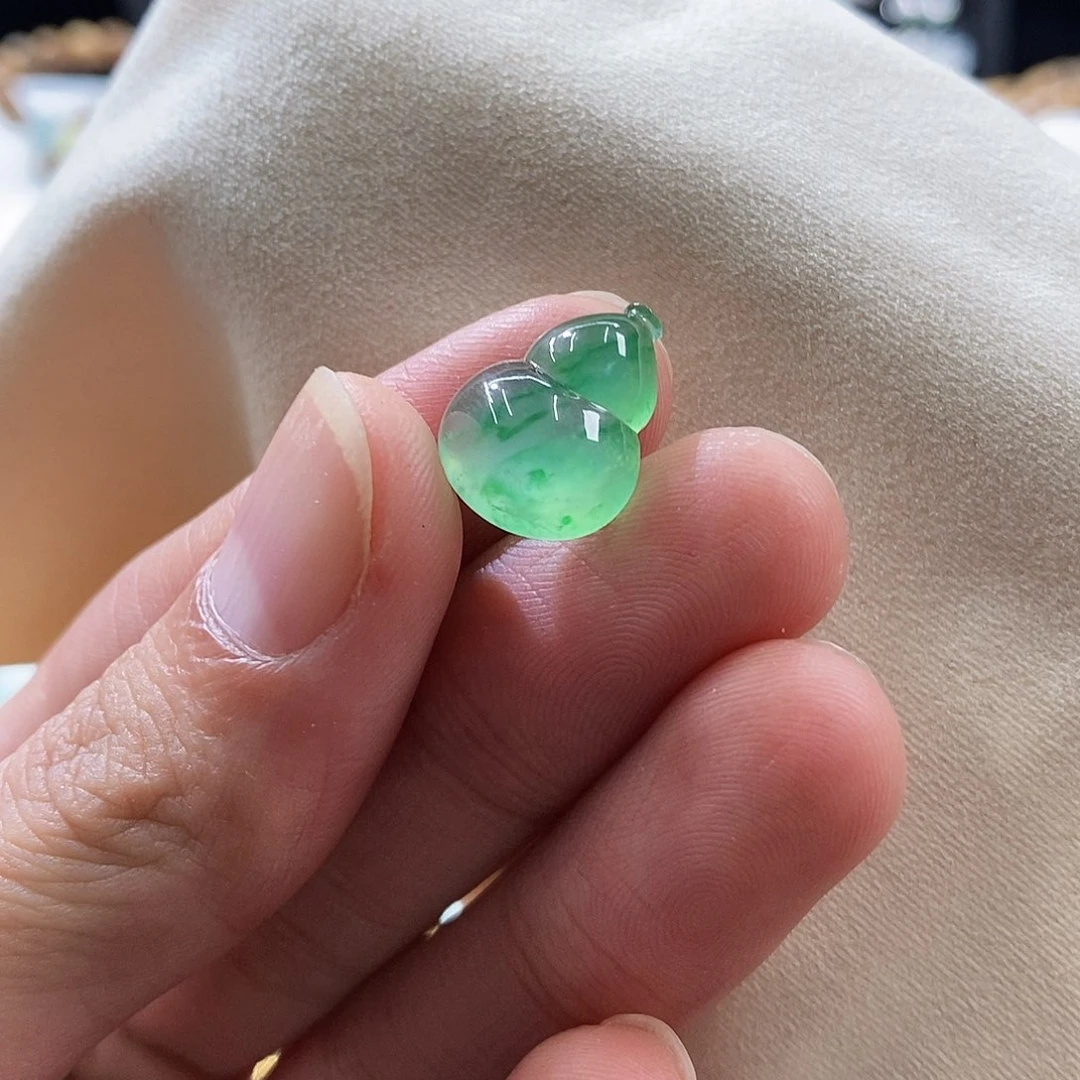 散珠翡翠高冰飘花葫芦