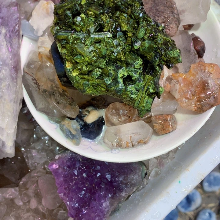 豆***i未镶嵌大型摆件（非配饰）水晶