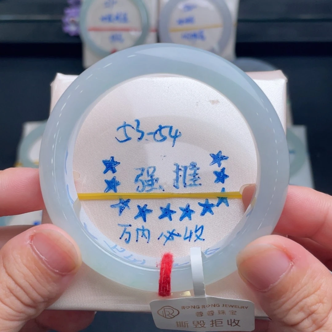 翡翠未镶嵌手镯翡翠手镯
