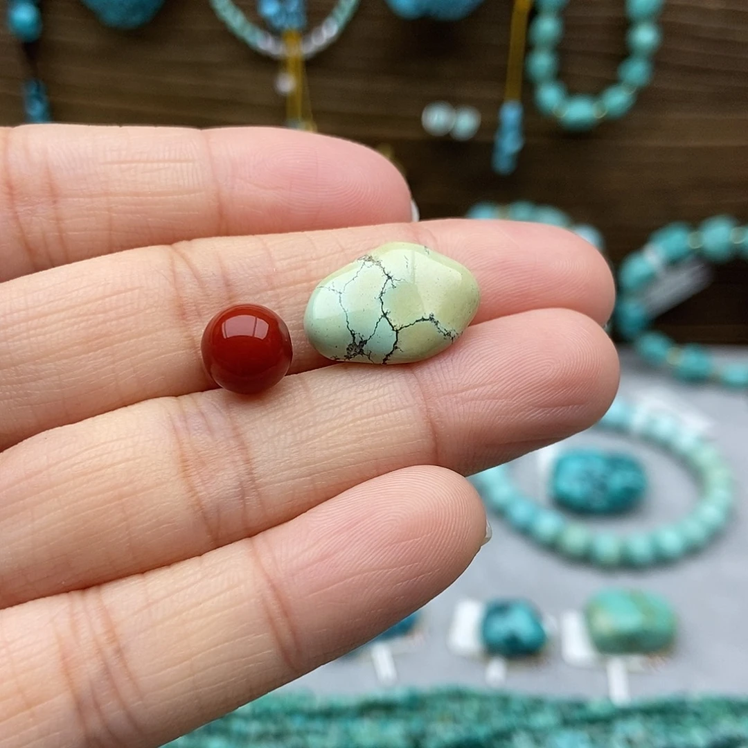 南红玛瑙未镶嵌侧挂