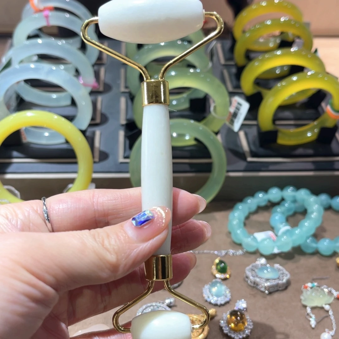 岫玉手镯未镶嵌手镯