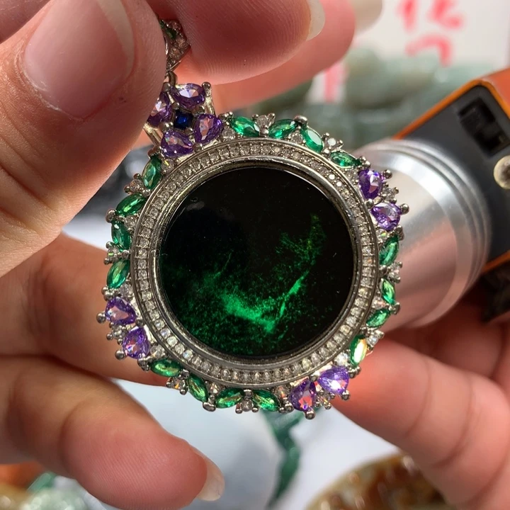 翡翠颈饰未镶嵌保真天然A货翡翠