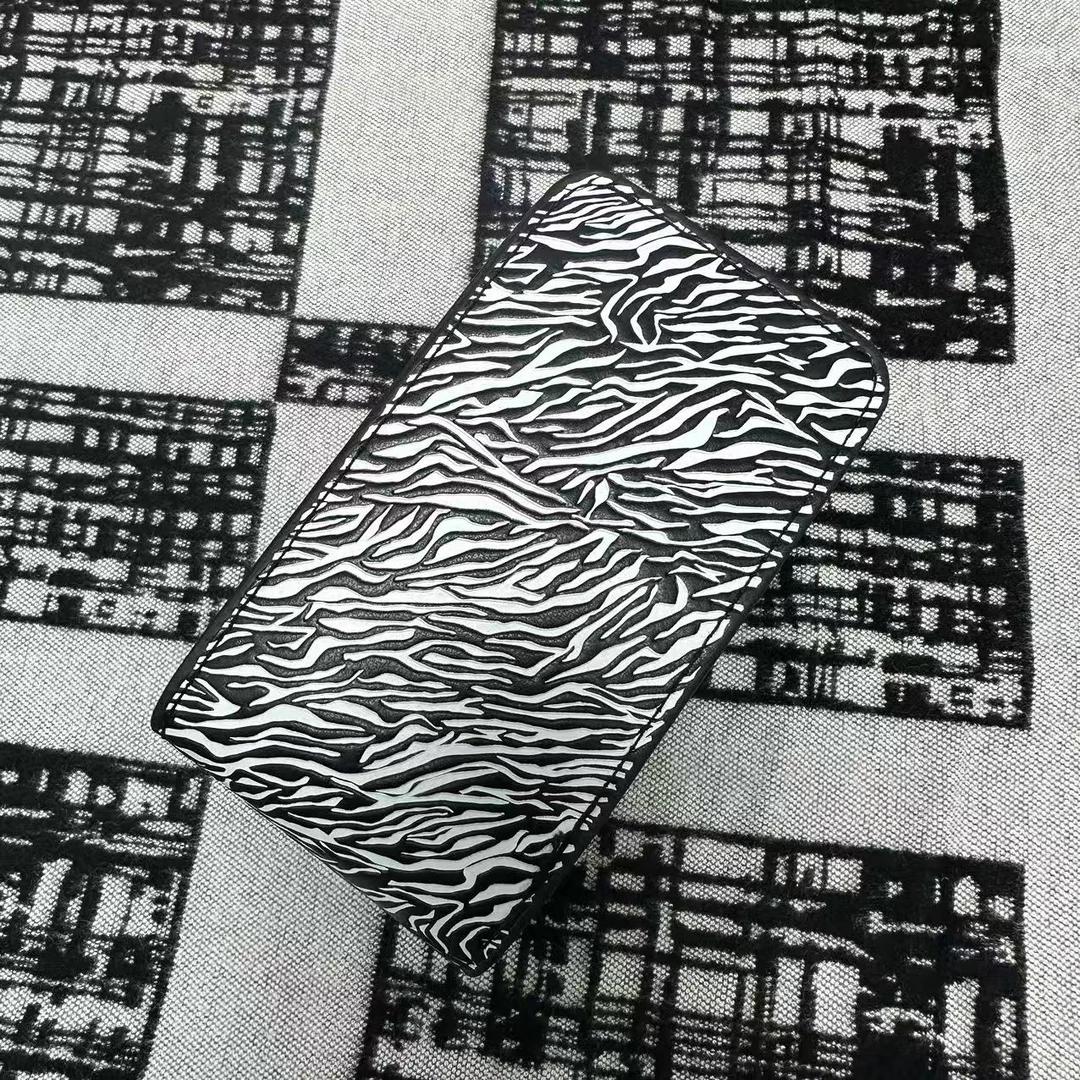 （全新未使用）黑白色皮皮化妆包！树林！！化妆包！