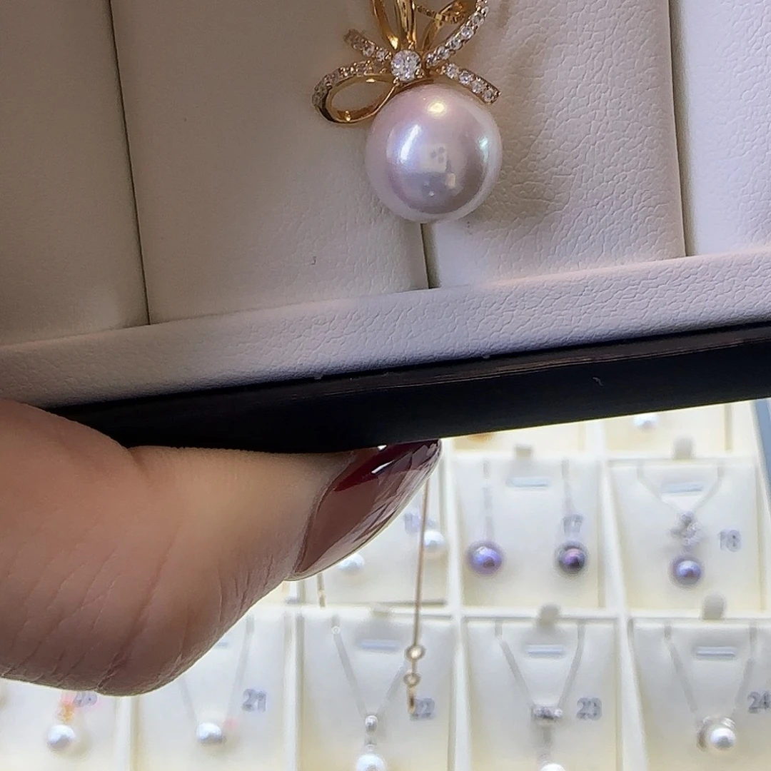 颈饰银S925镶嵌淡水珍珠10～11蝴蝶结吊坠