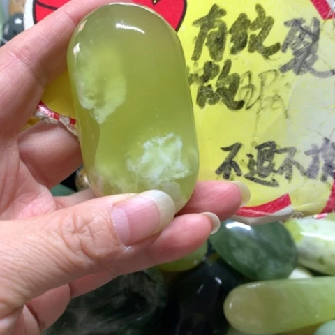 蛇纹石玉未镶嵌手把件