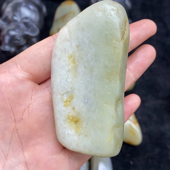 未镶嵌和田玉（糖玉）挂件
