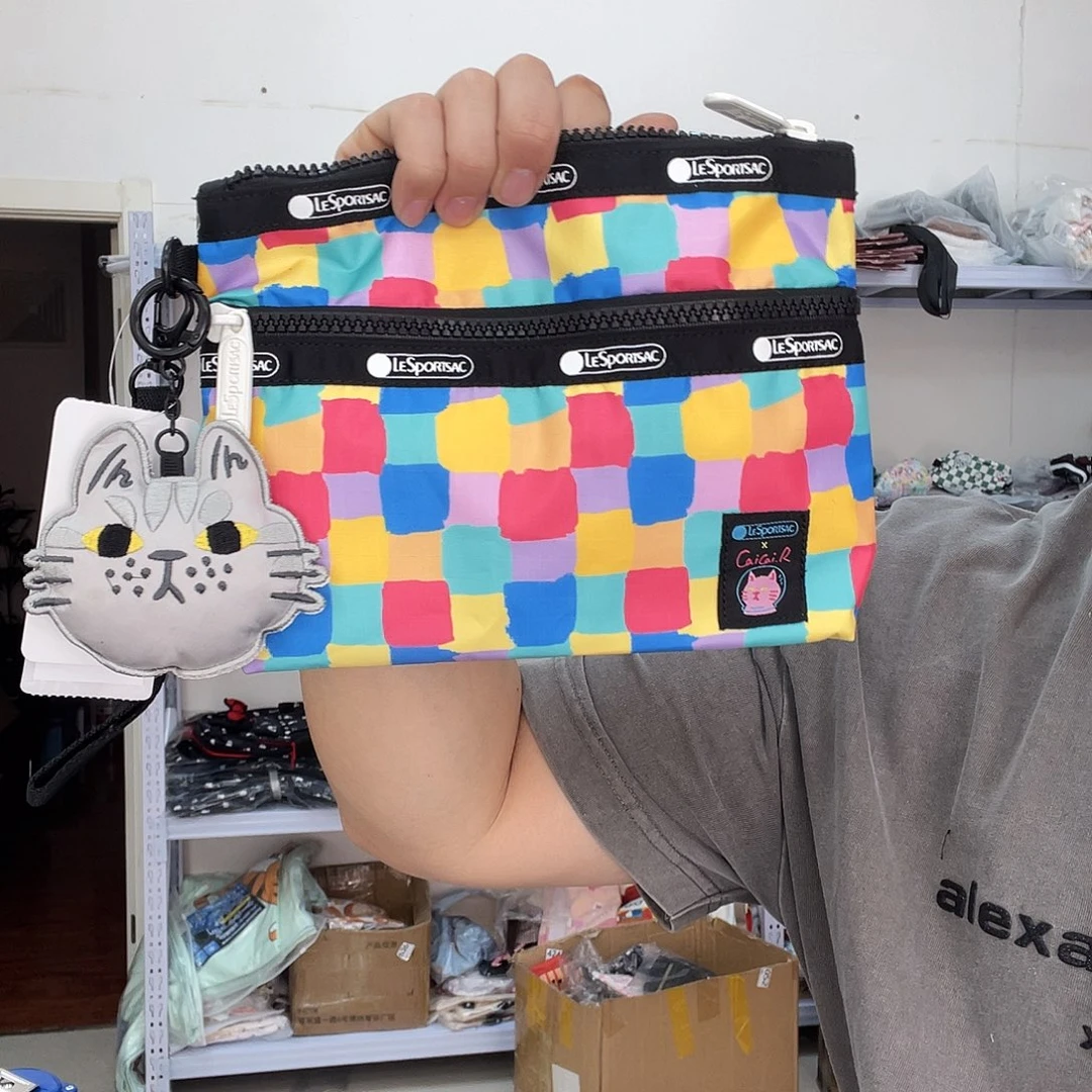 PU化妆包等各种产品和