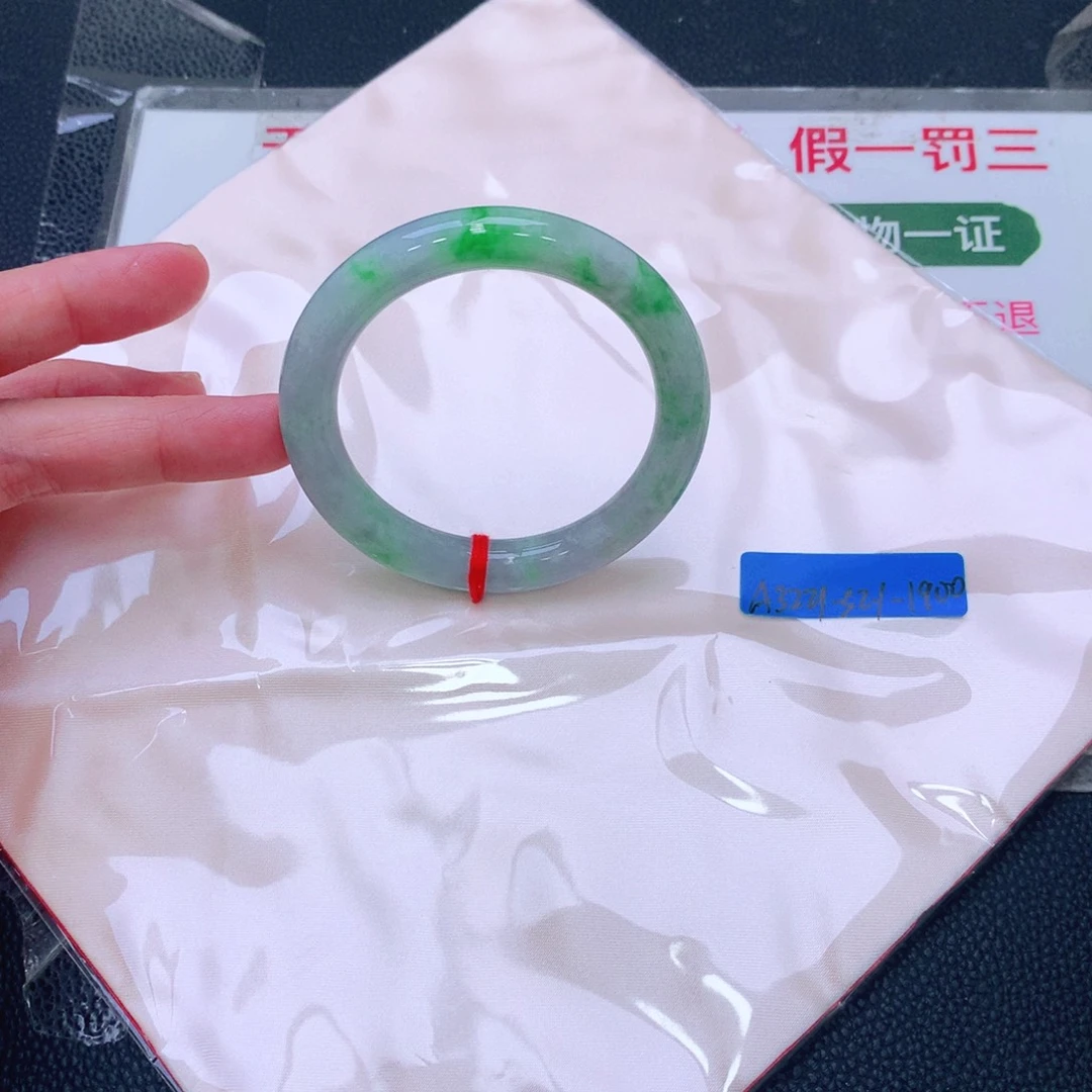 未镶嵌手镯翡翠缅甸翡翠手镯