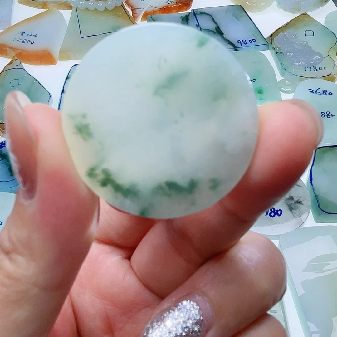 定制翡翠未镶嵌定制翡翠未镶嵌