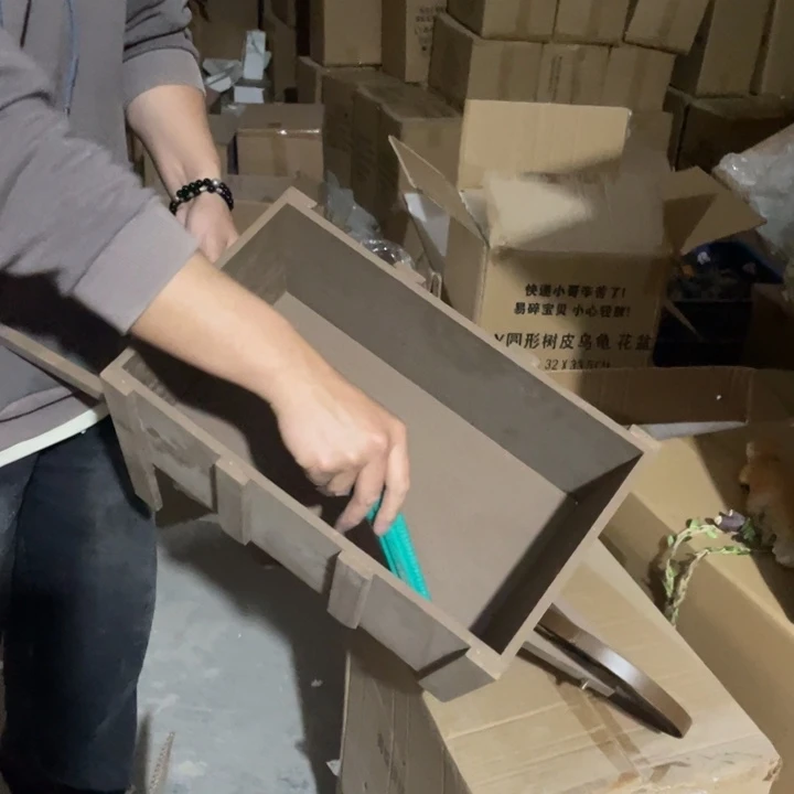 【闪购商品】陶瓷摆件实木花箱摆件