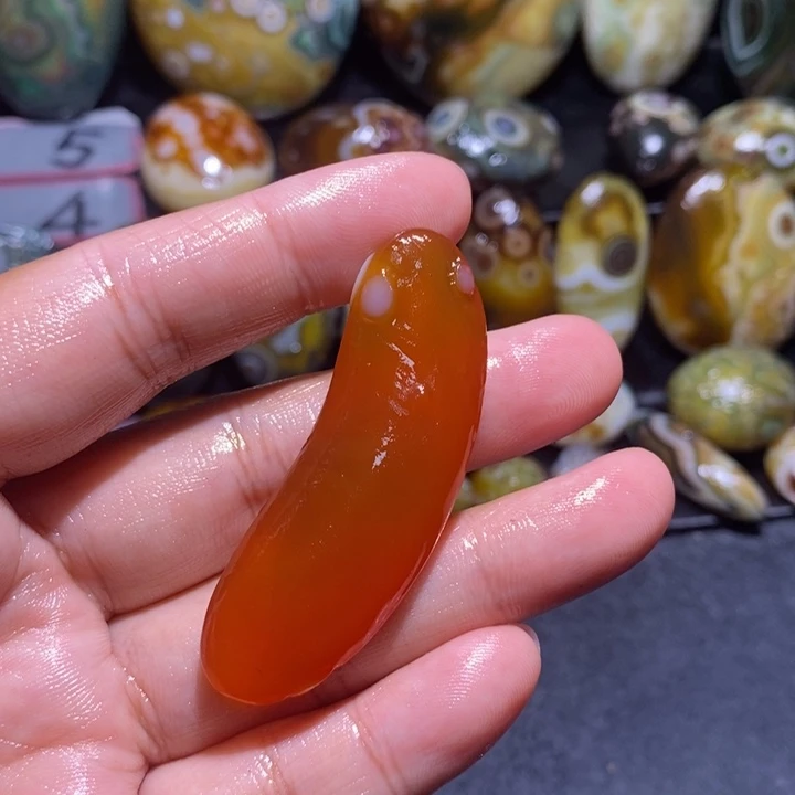 玛瑙/玉髓未镶嵌珠宝半成品138