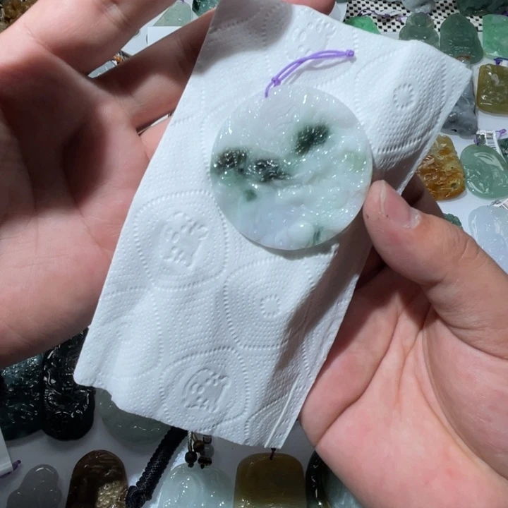 翡翠项链未镶嵌天然