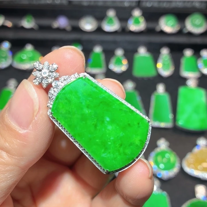 翡翠18K金镶嵌吊坠(不含链)翡翠