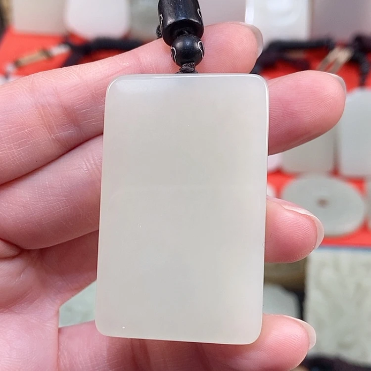 【闪购商品】颈饰未镶嵌和田玉