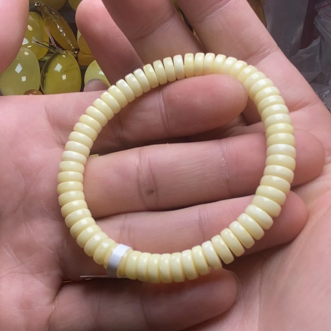 琥珀未镶嵌裸石蜜蜡